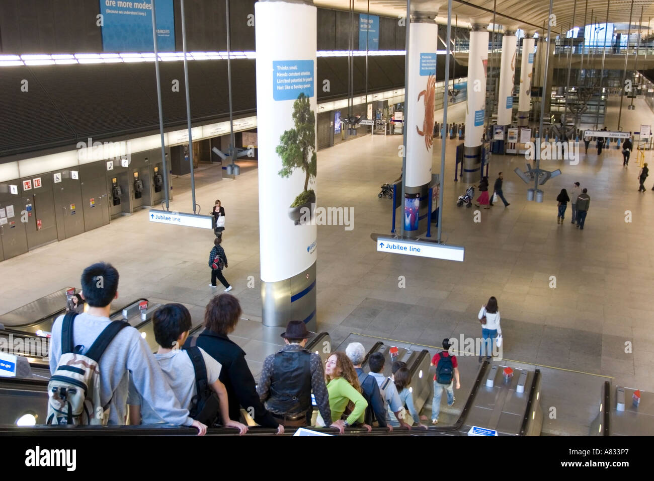 Canary Wharf Underground Station - London Stock Photo - Alamy