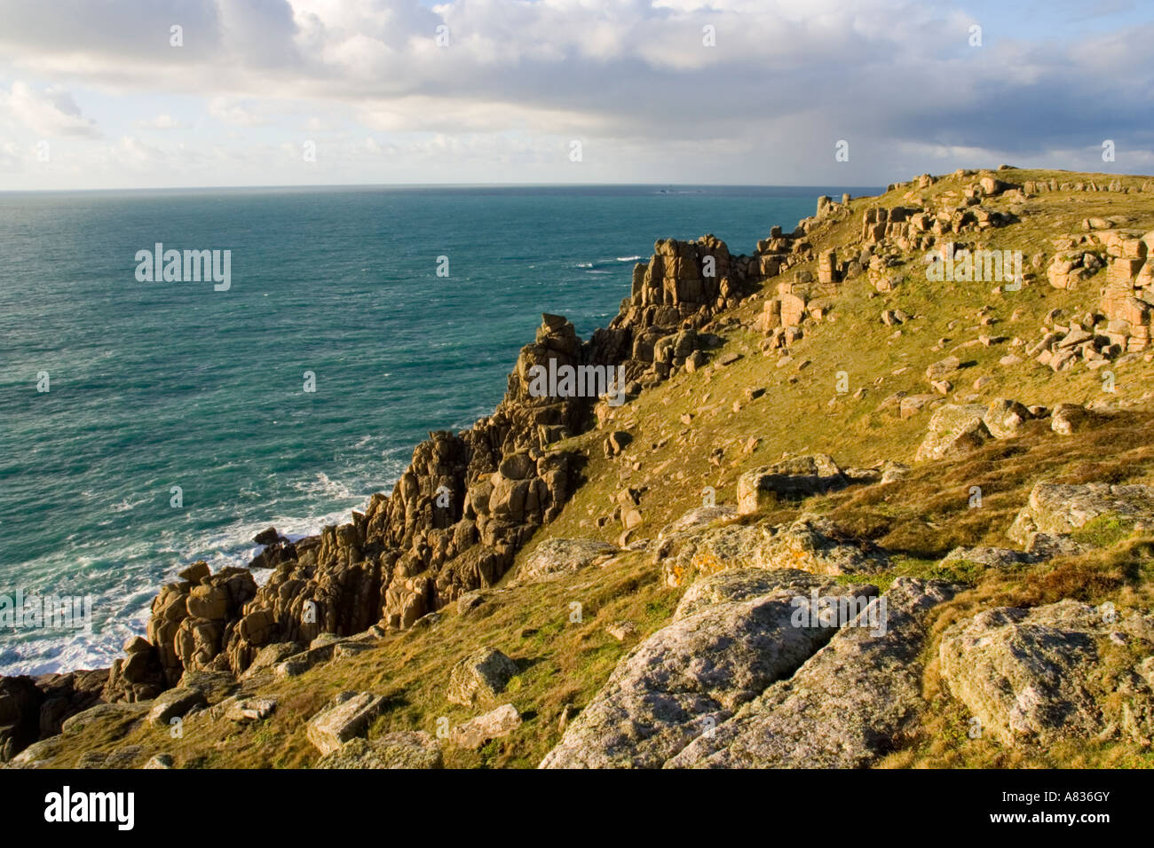 Weather in cornwall blues sky hi-res stock photography and images - Alamy