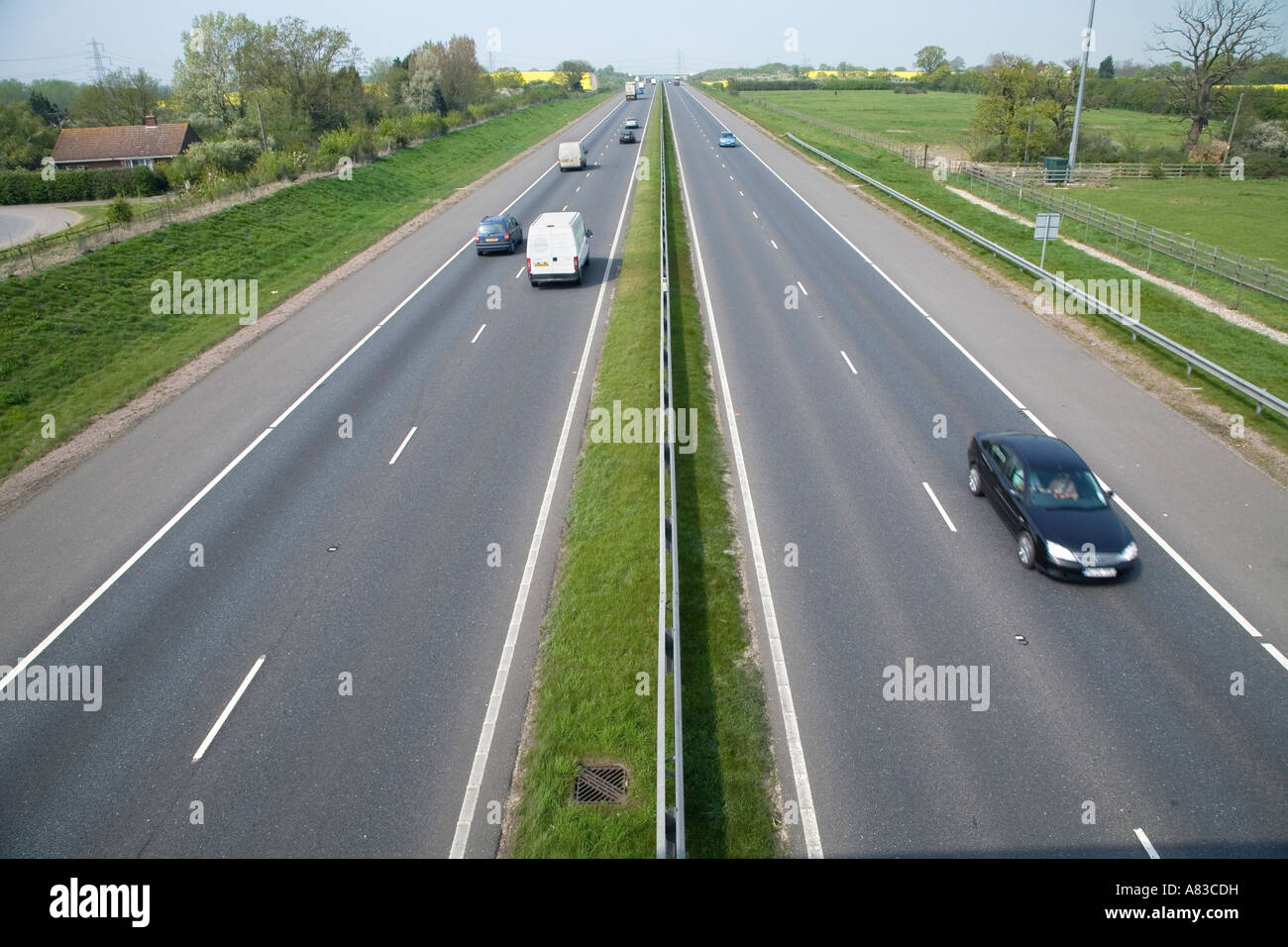 THE A130 ROAD VIEWED FROM ST PETERS WAY FOOTBRIDGE, NEAR CHELMSFORD, ESSEX, ENGLAND. Stock Photo