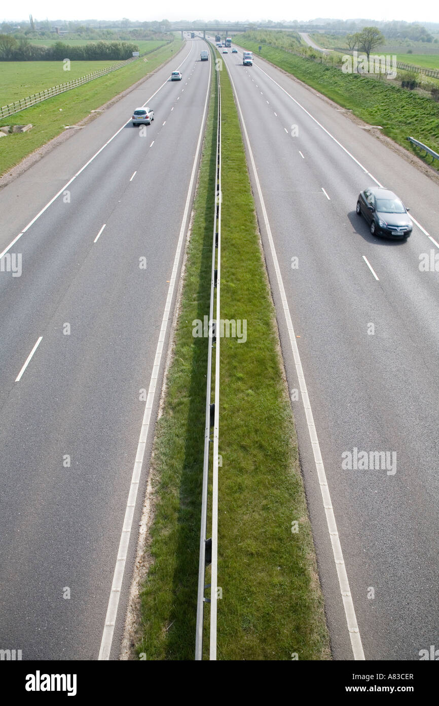 THE A130 ROAD VIEWED FROM ST PETERS WAY FOOTBRIDGE, NEAR CHELMSFORD, ESSEX,ENGLAND. Stock Photo
