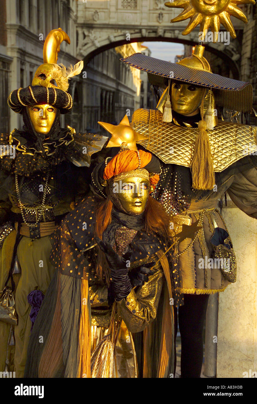 Traditional carnival costume, Venice, Italy Stock Photo - Alamy