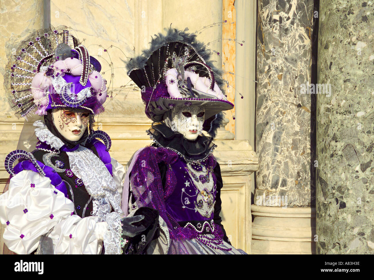 Traditional venice carnival costume hi-res stock photography and images ...