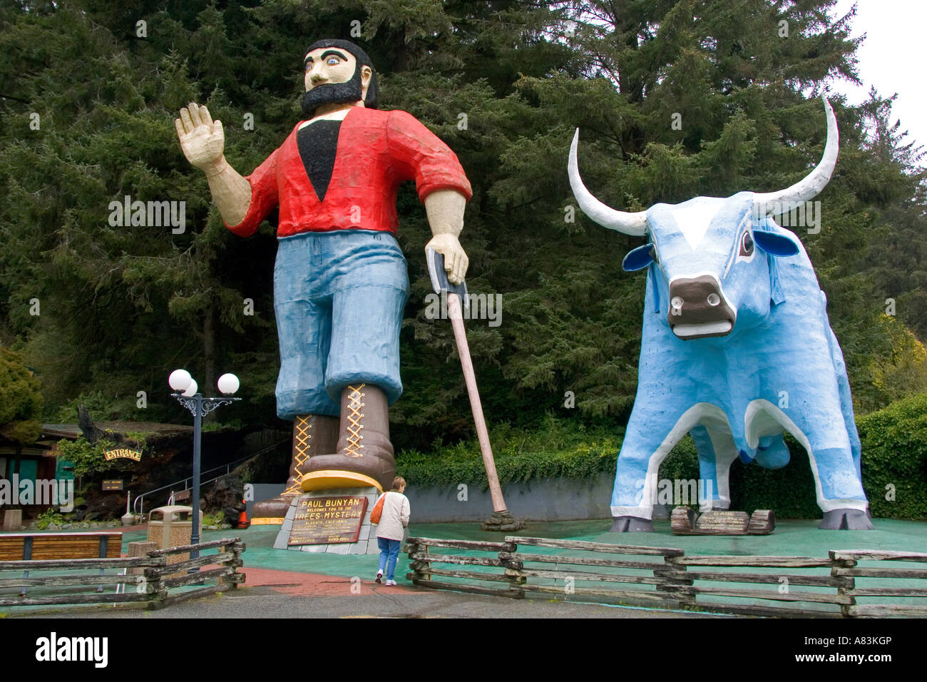 Giant statues of Paul Bunyan and Babe the Blue Ox guard the entrance to the Trees of Mystery at Klamath California Stock Photo