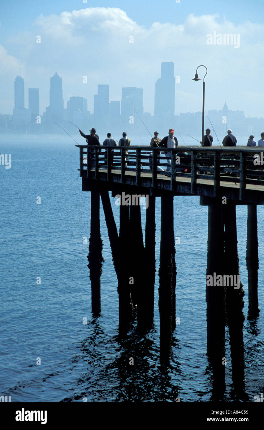 Misty dock docks piers wharf hi-res stock photography and images - Alamy