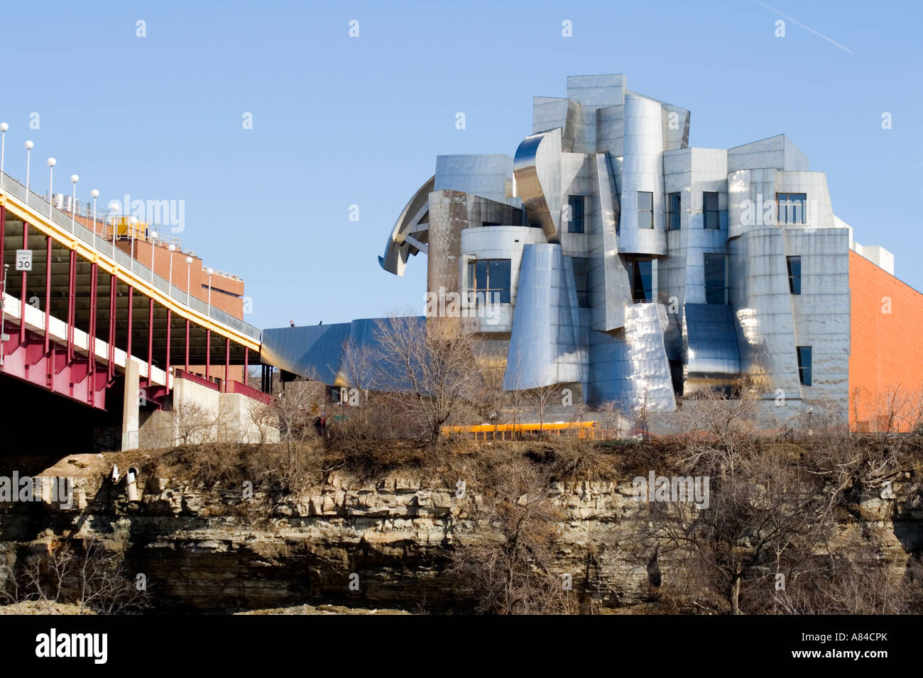 Frederick R. Weisman Art Museum architect Frank Gehry University of ...
