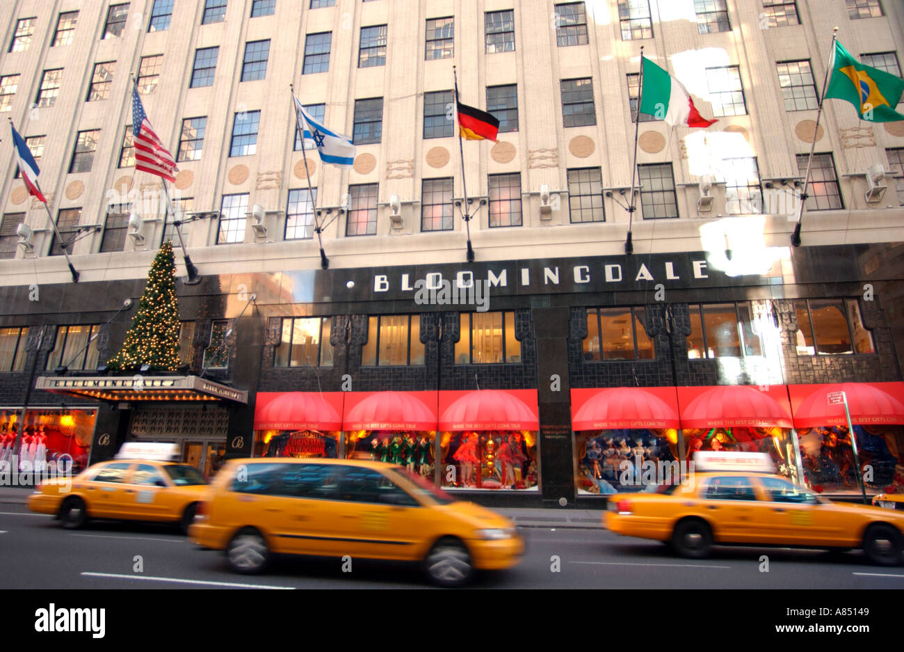 Bloomingdales 59th street hi-res stock photography and images - Alamy