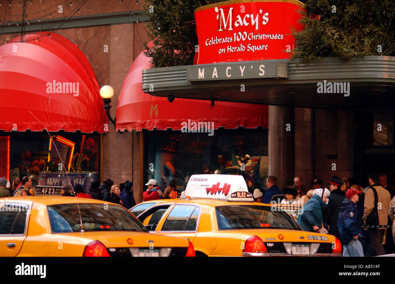 Macy's Store Exterior & Cabs, Day Stock Photo