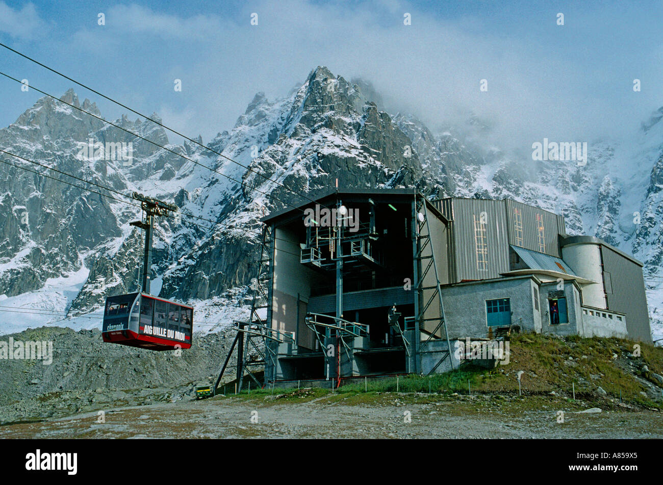 The Aiguille du Midi cable car Stock Photo Alamy