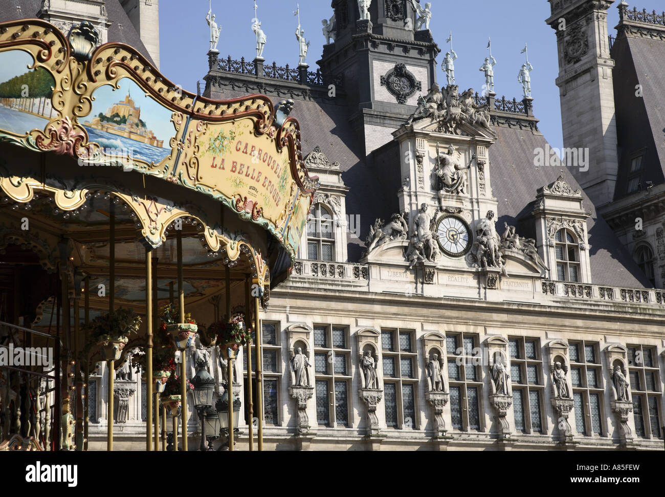 Paris fairground ride hi-res stock photography and images - Alamy