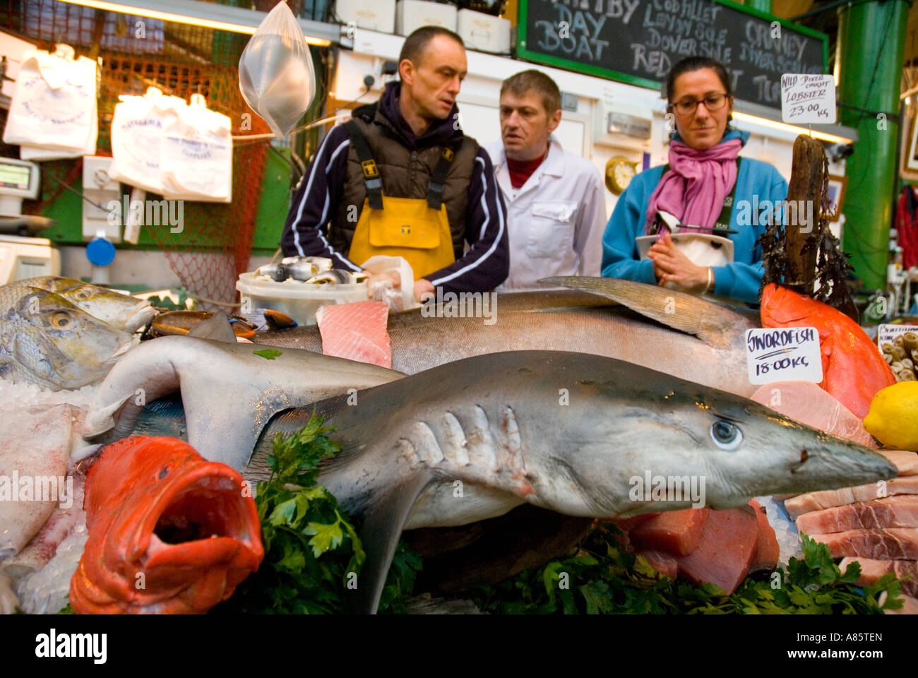 London Fish Shop High Resolution Stock Photography and Images Alamy