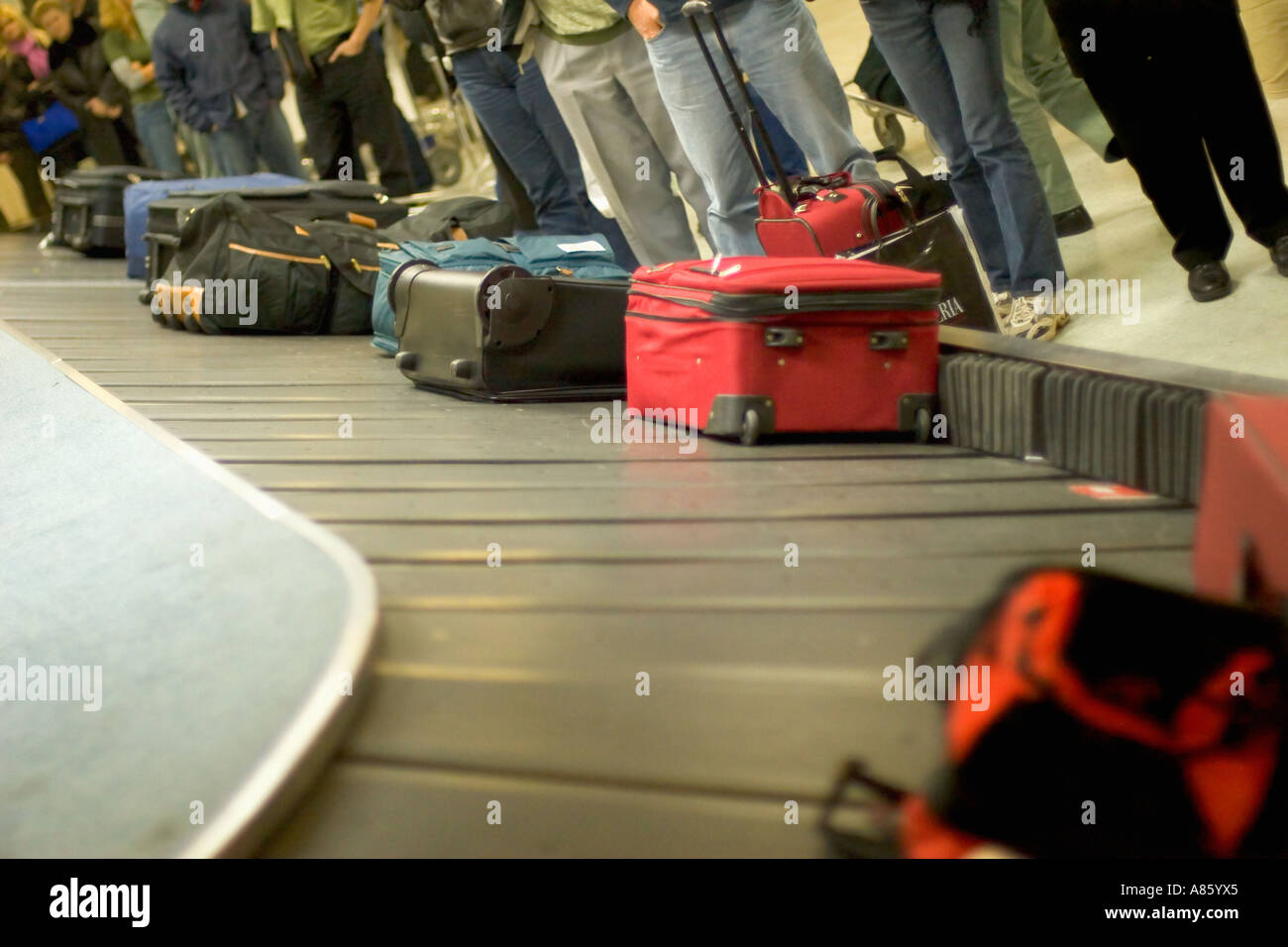 Toronto airport baggage claim hires stock photography and images Alamy