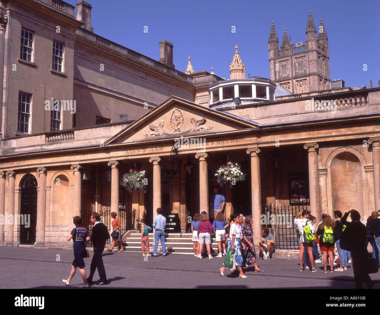 Queen baths hires stock photography and images Alamy
