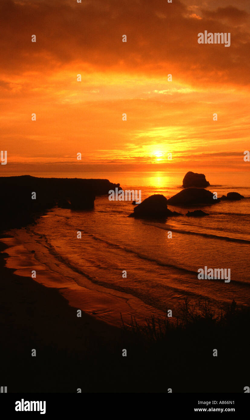Sunset at Sand Dollar Beach Jade Cove California Central Coast Stock