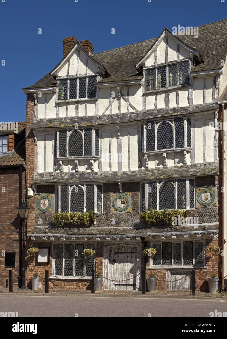 The Tudor House in Exeter Stock Photo Alamy