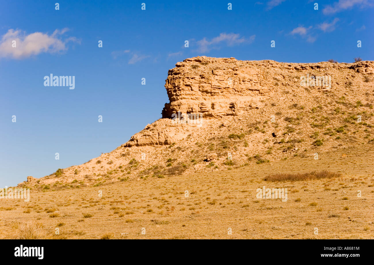 Desert cliff formation hi-res stock photography and images - Alamy