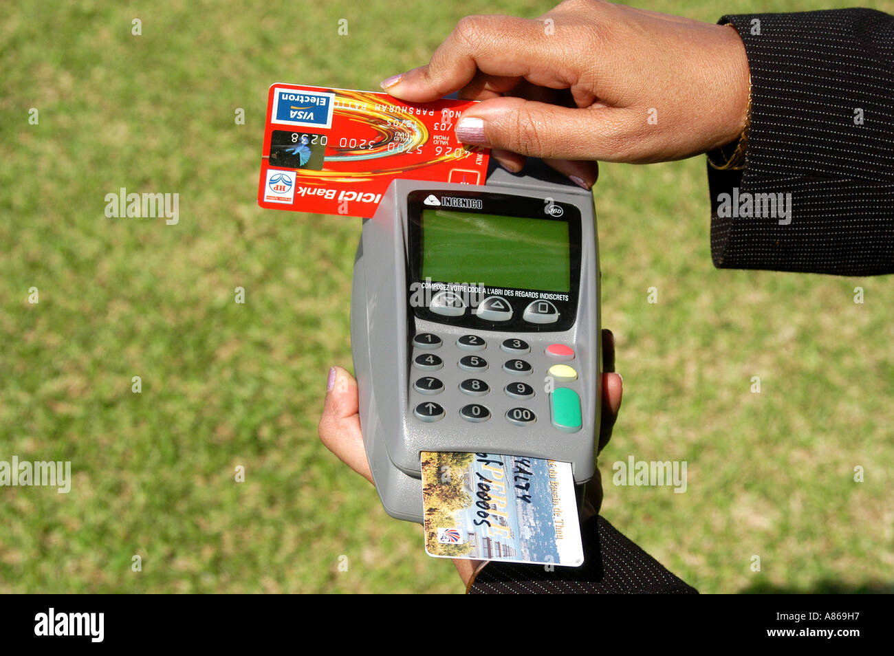 67,000+ Credit Card Machine Pictures