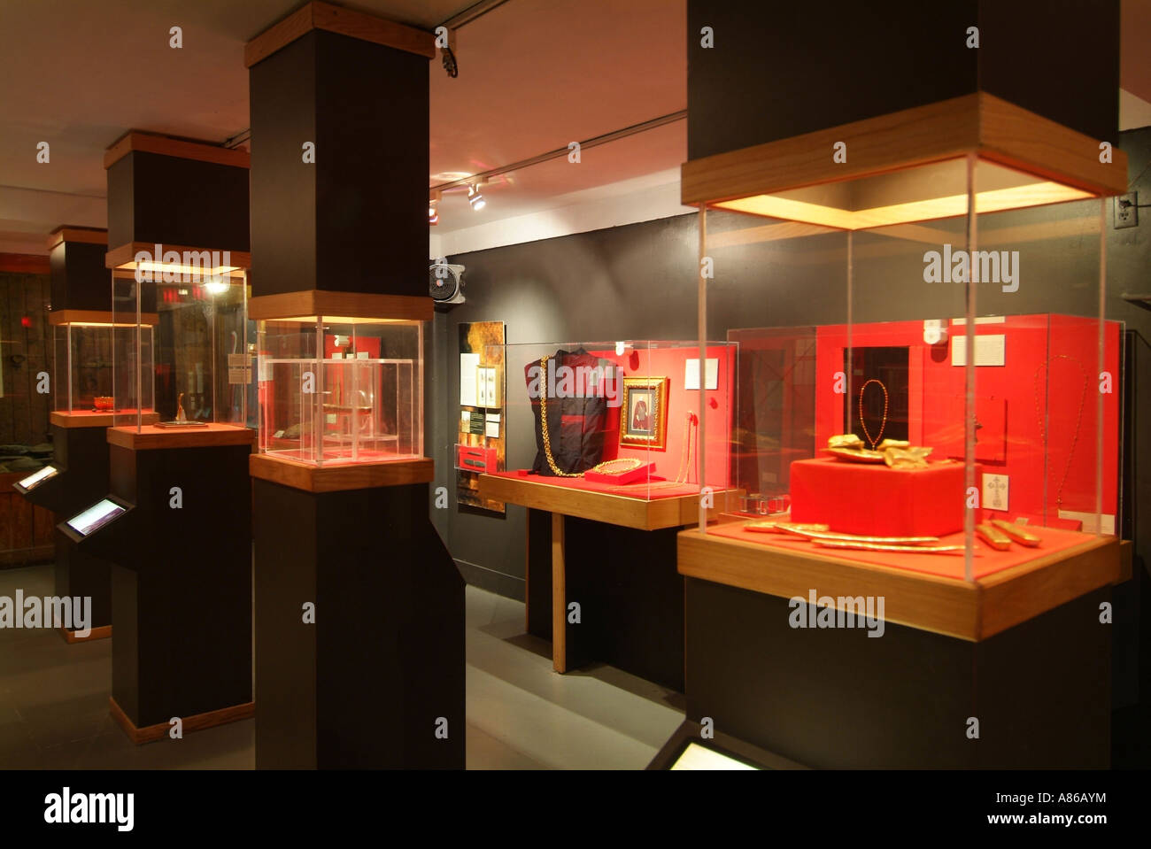 Interior of the Mel Fishers Treasures museum Key West Stock Photo Alamy