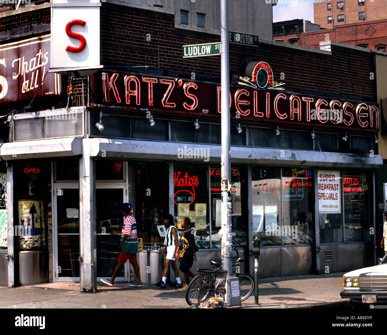 Restaurant Katz´s Jewish pastrami delicatessen deli diner New York City