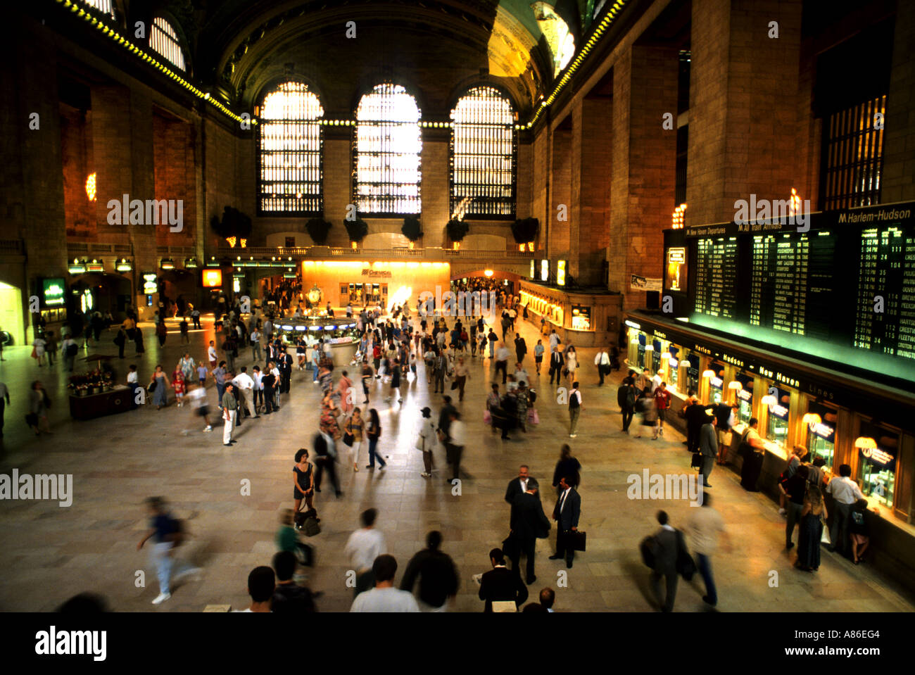 City concourse hi-res stock photography and images - Alamy