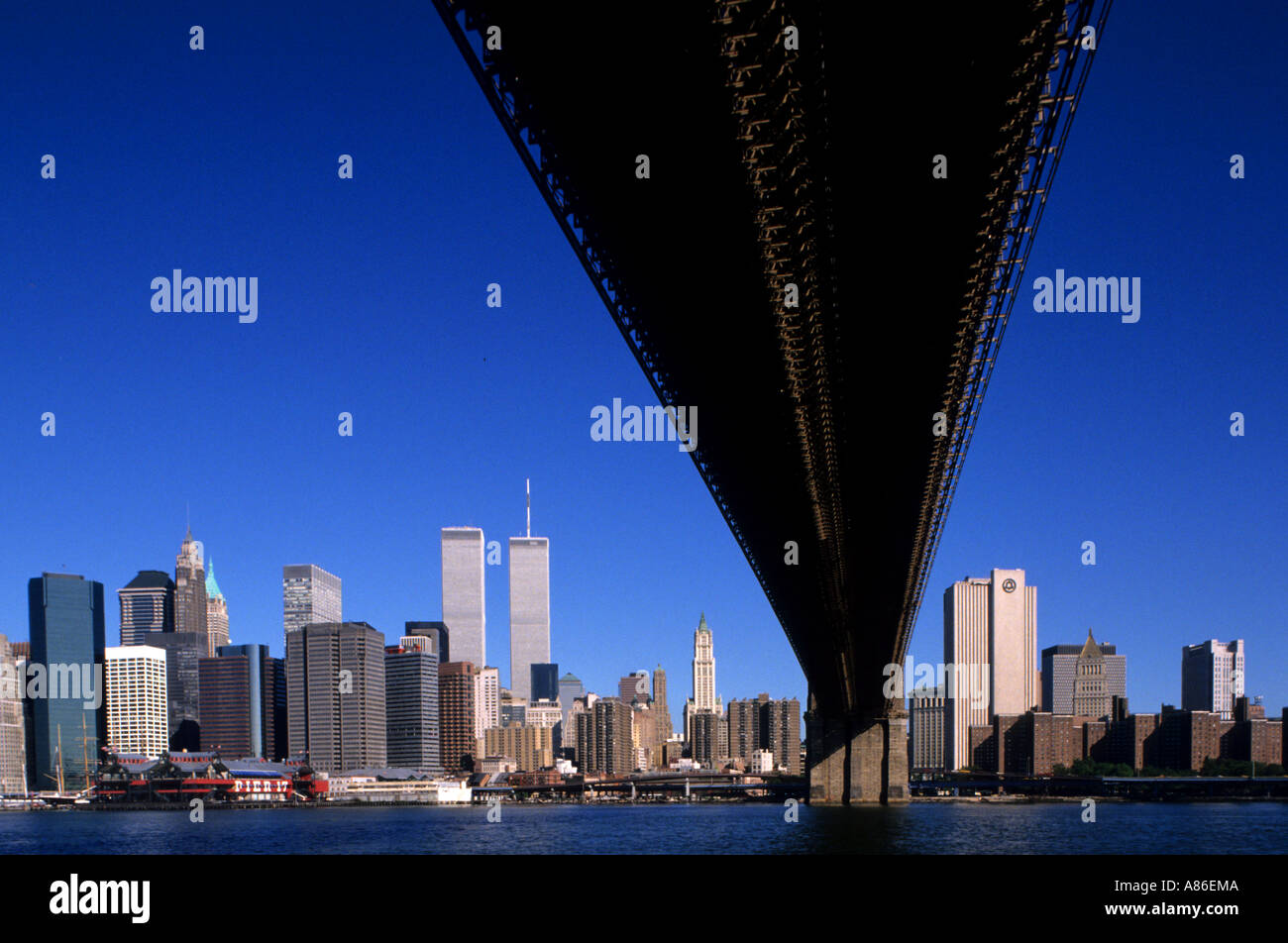 Twin towers new york bridge hires stock photography and images Alamy
