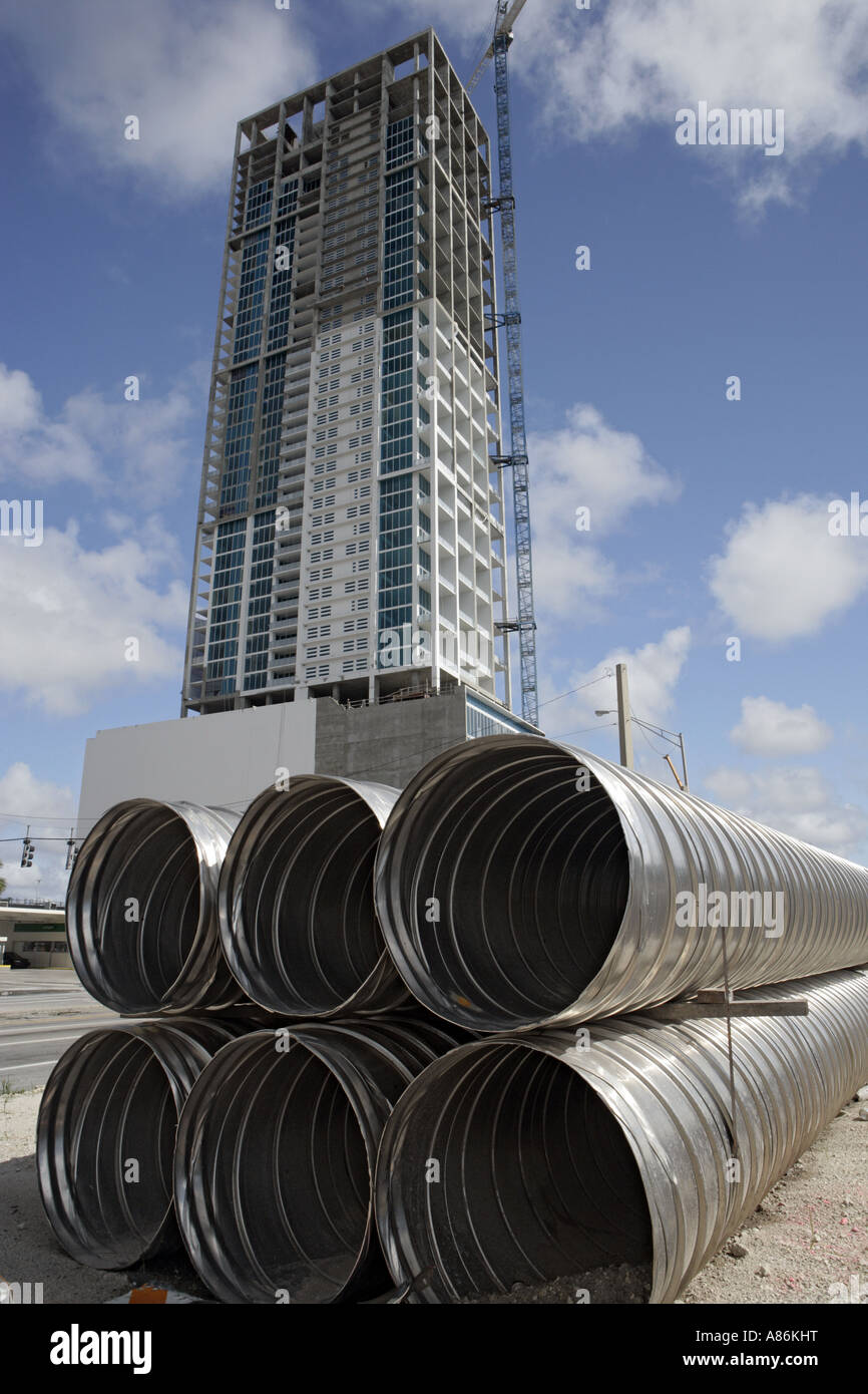 Progress building hi-res stock photography and images - Alamy