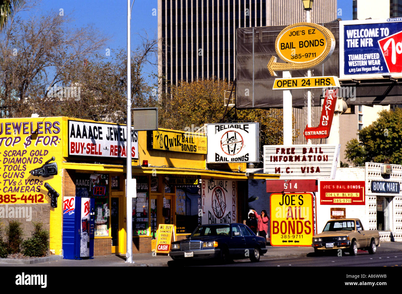 Pawn shop hi-res stock photography and images - Alamy