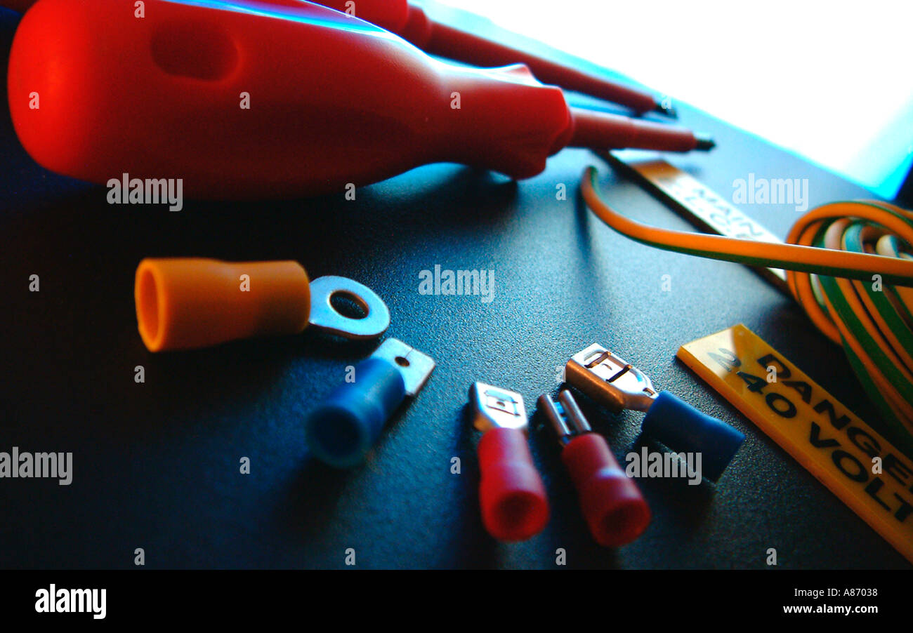 Ring crimp terminal connectors hires stock photography and images Alamy