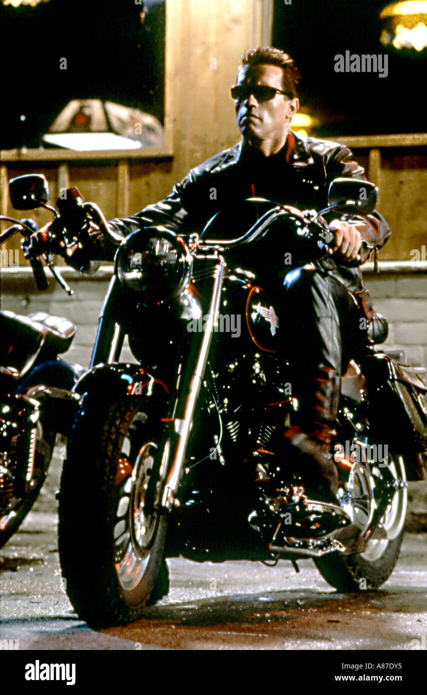 TERMINATOR 2 Arnold Schwarzenegger in the 1991 Guild film Stock Photo