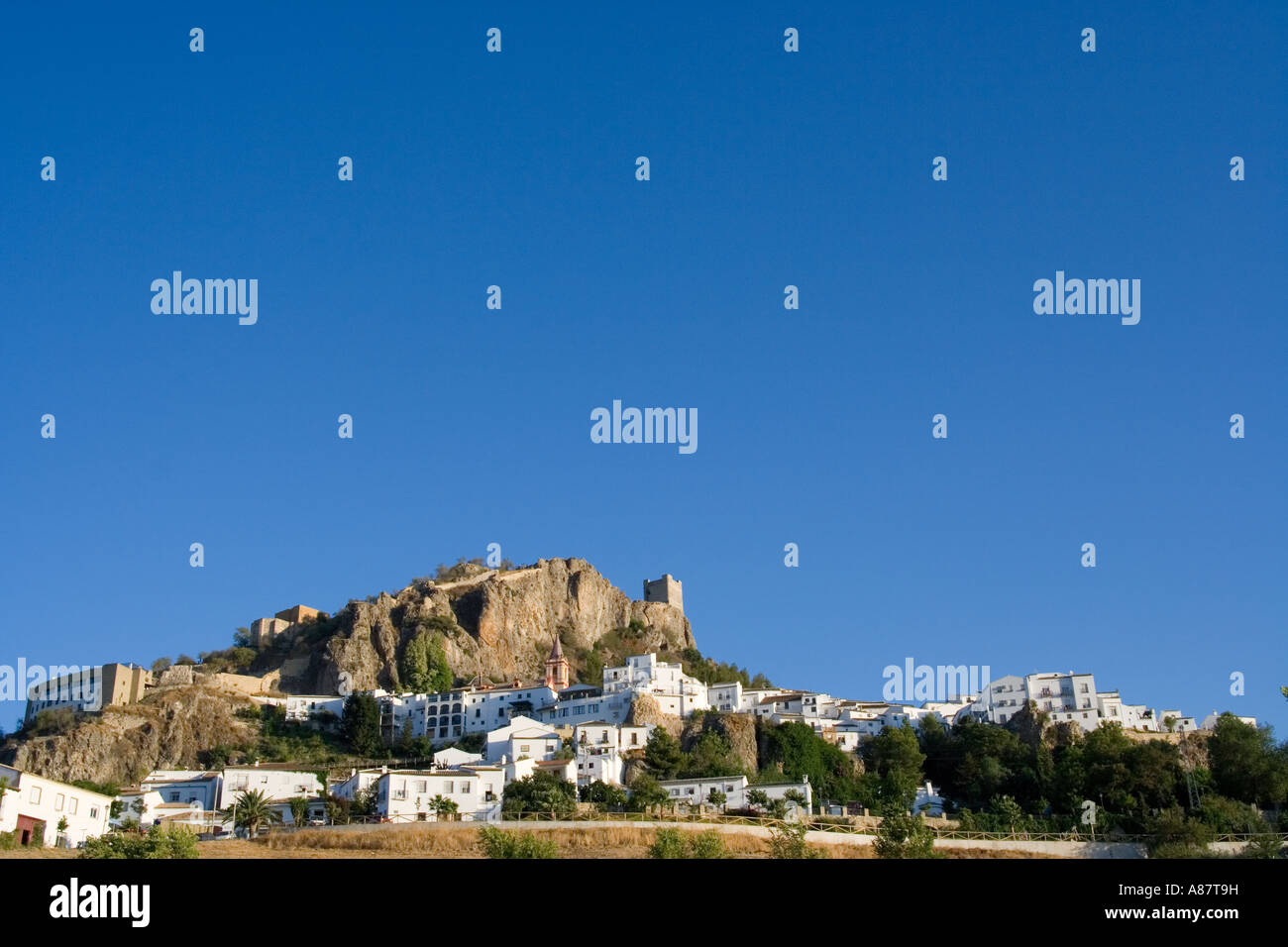 Zahara de la Sierra white village in Andalucia Spain Stock Photo - Alamy