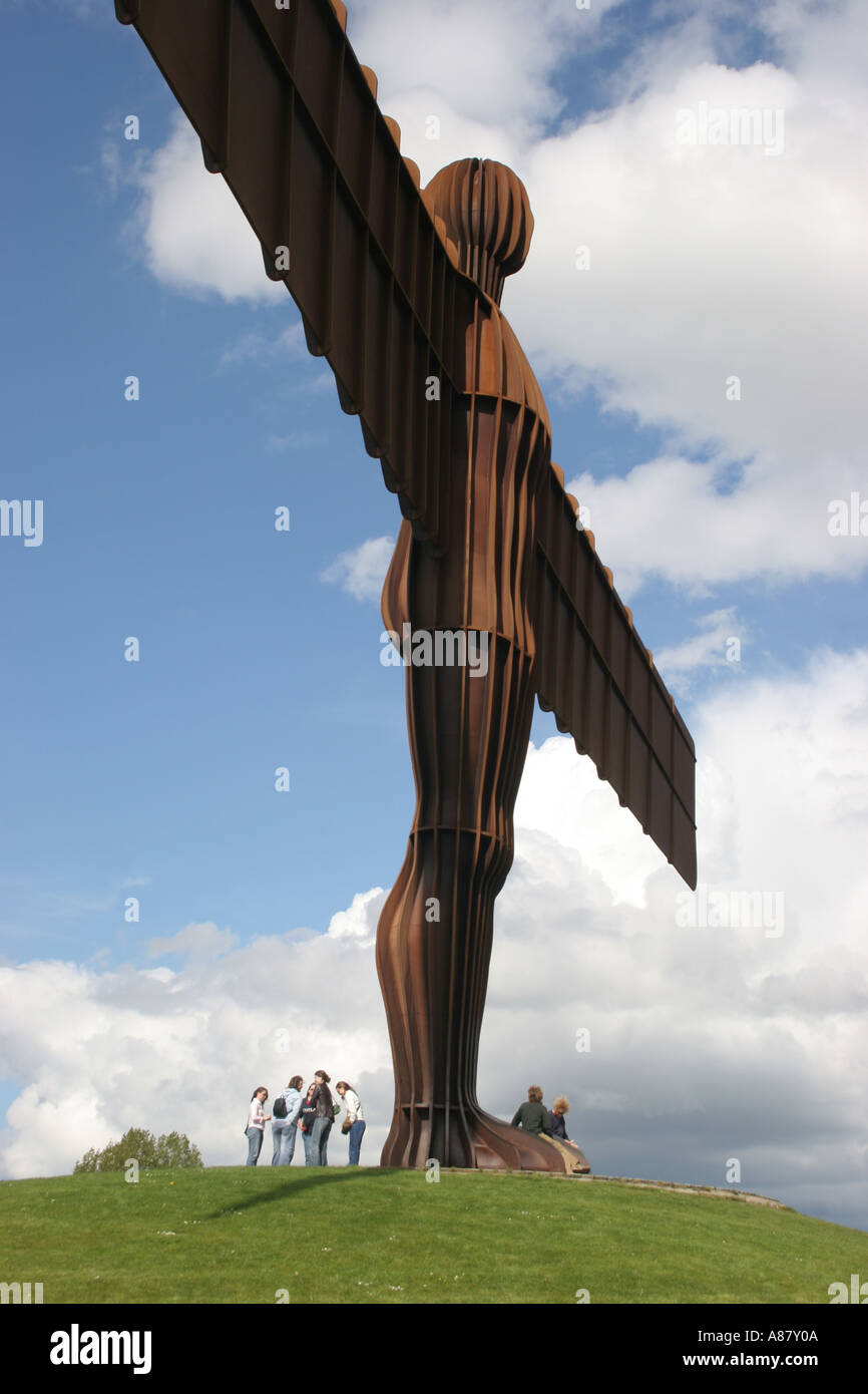 The Angel of the North sculpture by Anthony Gormley Gateshead Newcastle ...