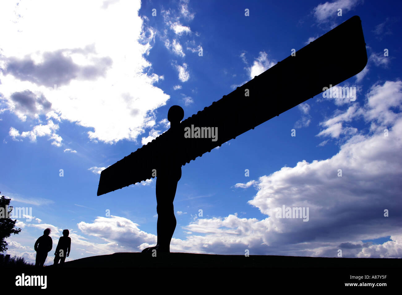 Angel of the North sculpture by Anthony Gormley Gateshead Newcastle ...