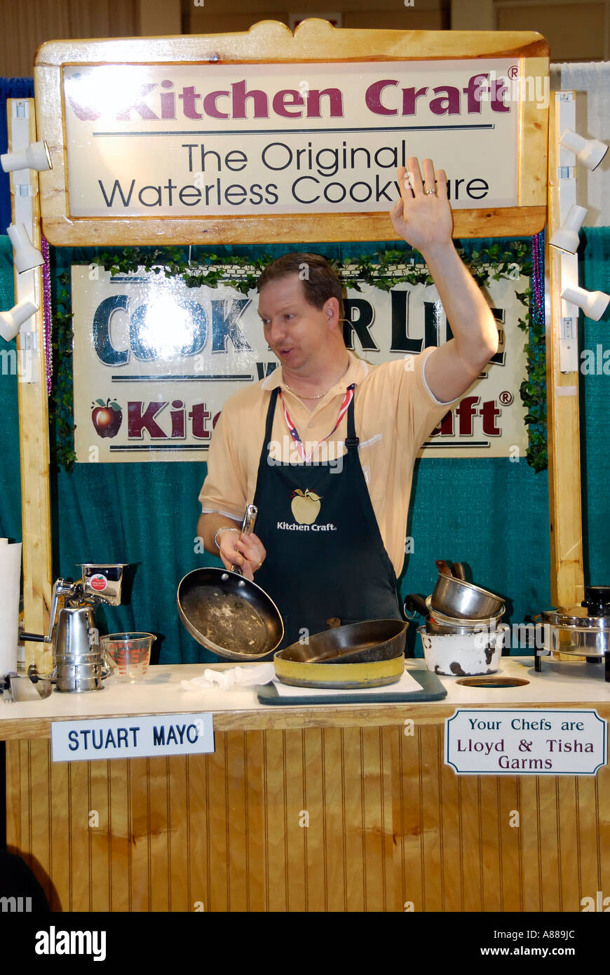 Man selling kitchen products to a live audience Stock Photo Alamy