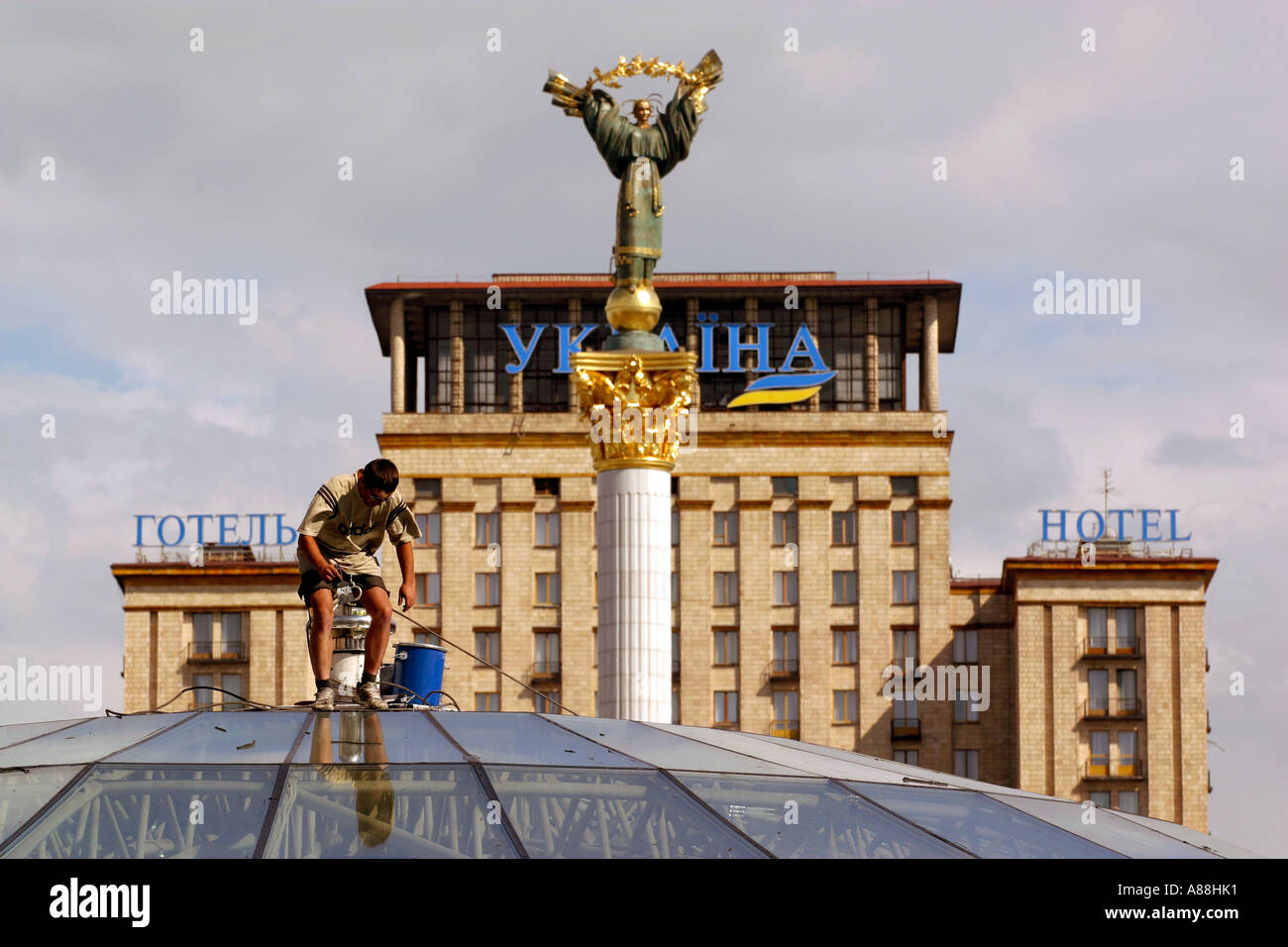 Ukraine, Kiev, 07.07.2003. Column and Statue of Liberty at Indepedence