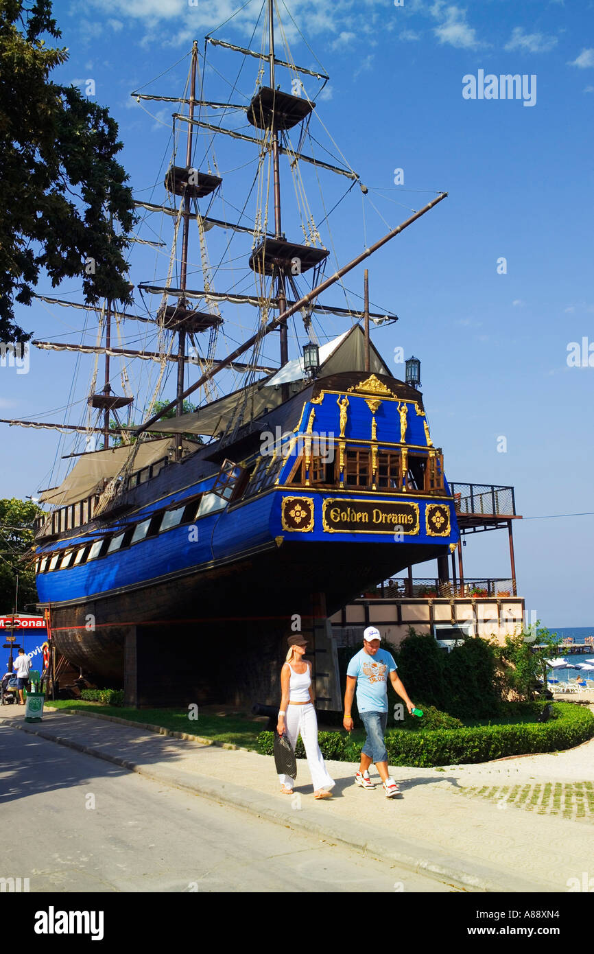 Golden sands bulgaria ship restaurant hi-res stock photography and images