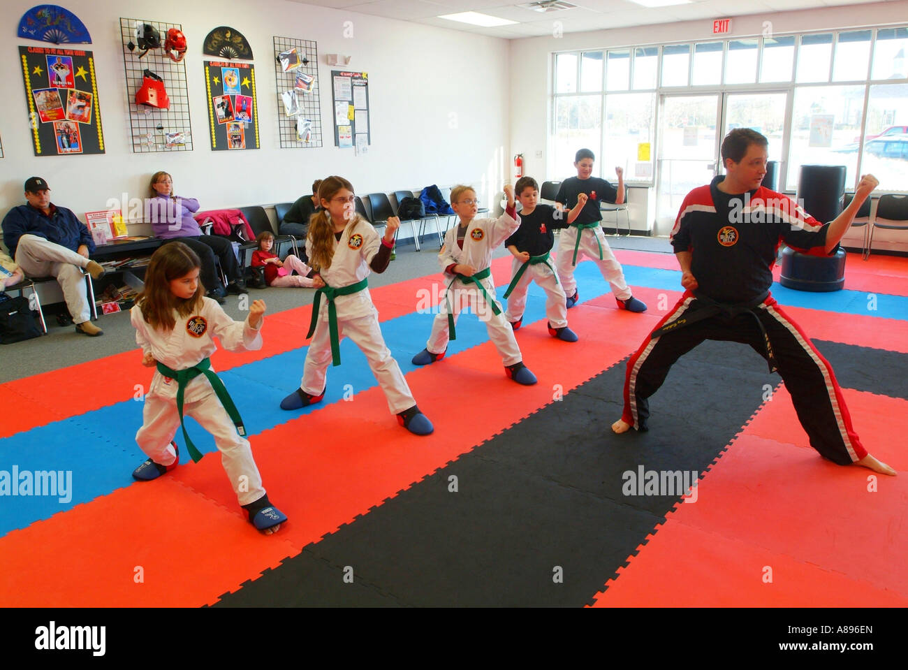 USA A martial arts Tae Kwon Do class at The Black Belt Academy Dominion Valley Virginia Stock Photo