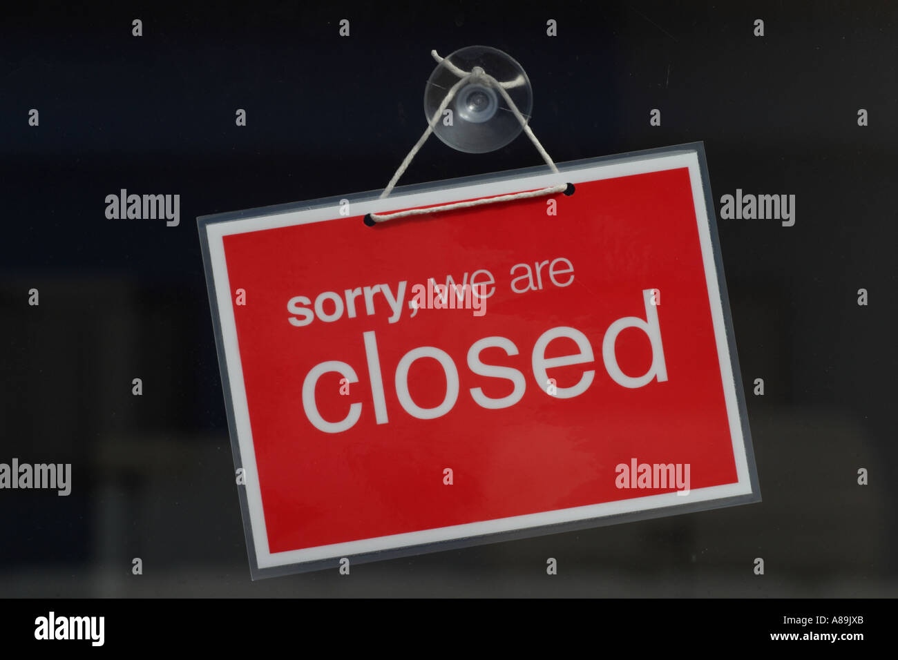 shop-closed-door-sign-business-closure-stock-photo-alamy