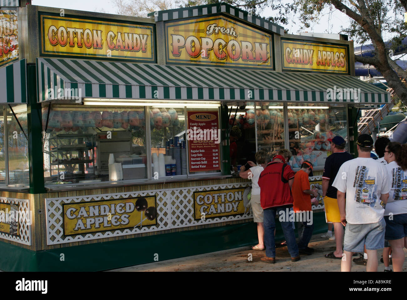 Popcorn vendor usa hires stock photography and images Alamy