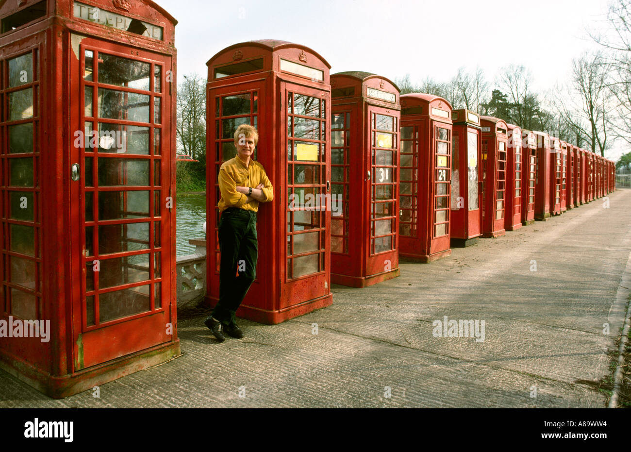 Oxfordshire Wantage Micheal Greene of with 26 recycled K6 K8 Phone boxes in drive Stock Photo