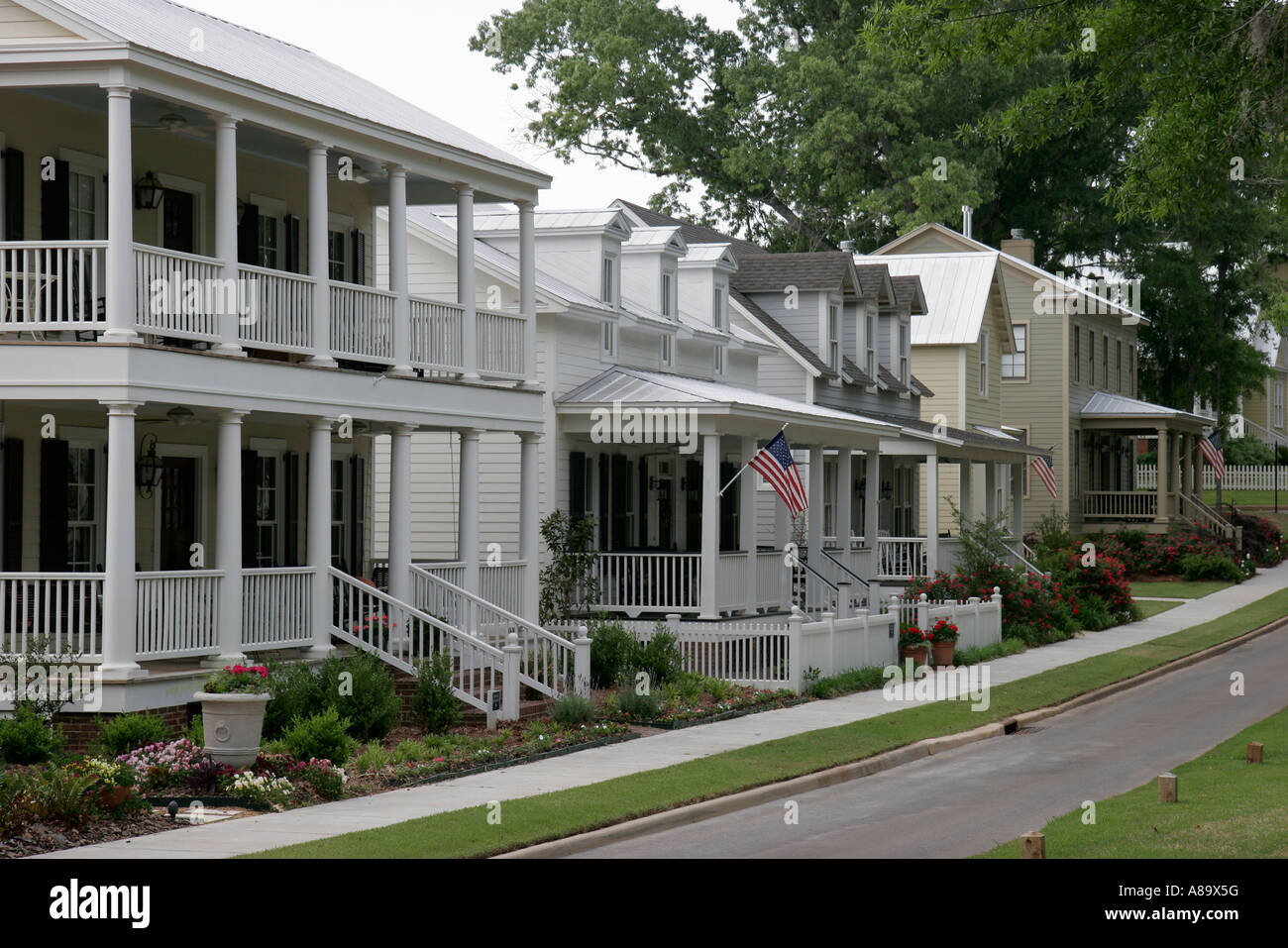 Alabama Pike Road,The Waters,planned community,new homes,traditional Americana architecture,porches,visitors travel traveling tour tourist tourism lan Stock Photo