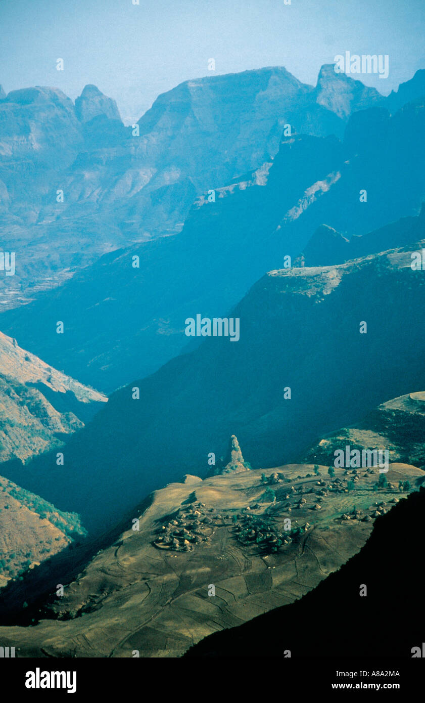 Interlocking spurs hires stock photography and images Alamy