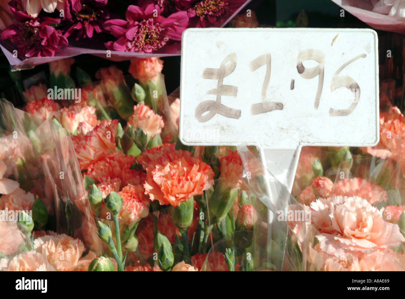 market stall bunch of flowers hayfever sneeze allergy flowers happy birthday present mothers day