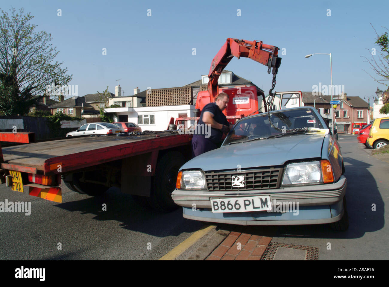Illegal car parking tow away hires stock photography and images Alamy