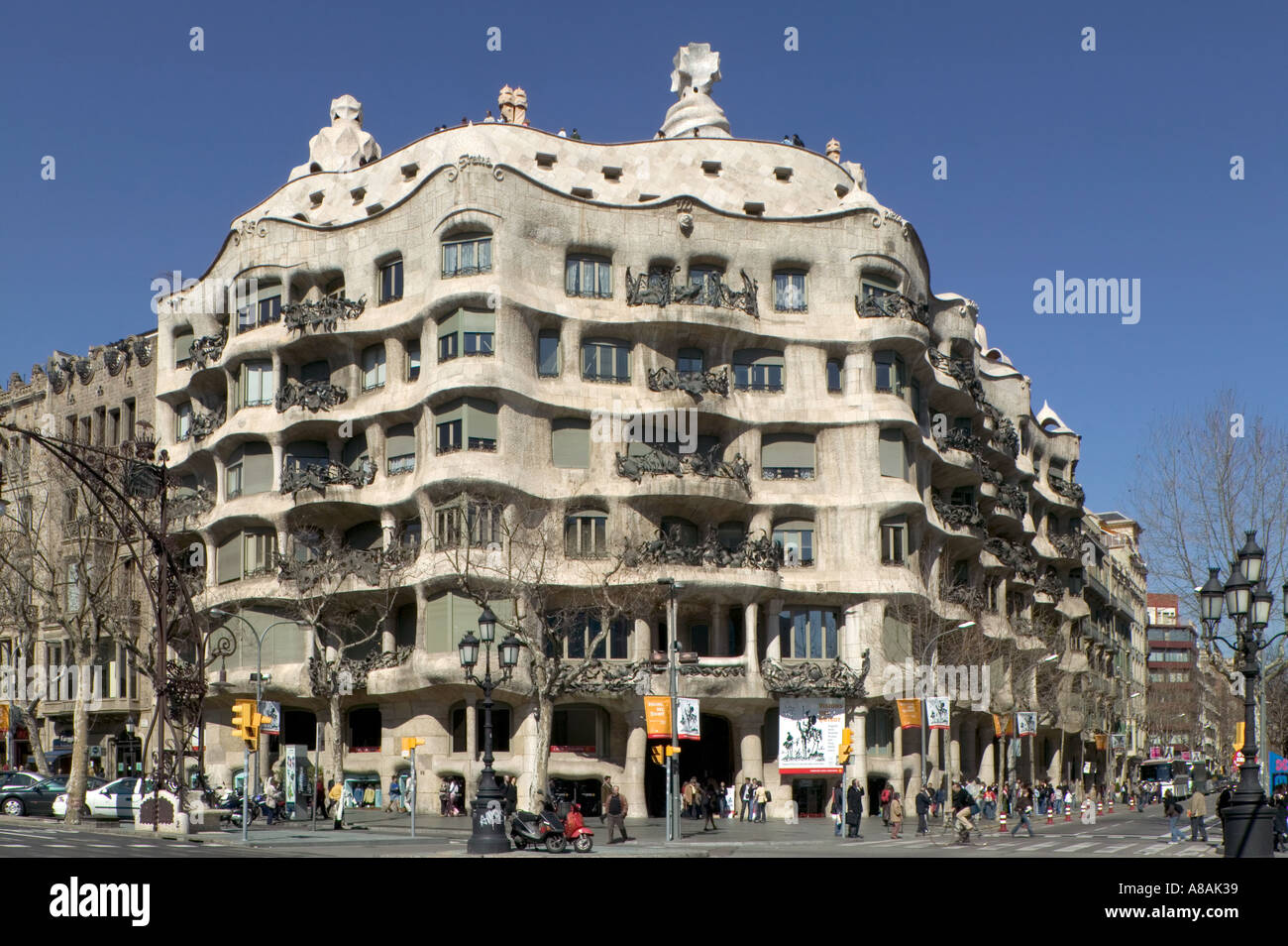 Casa MilÓ, or La Pedrera, Barcelona ,1906 - 1910. Overall exterior. Architect: Antoni GaudÝ Stock Photo