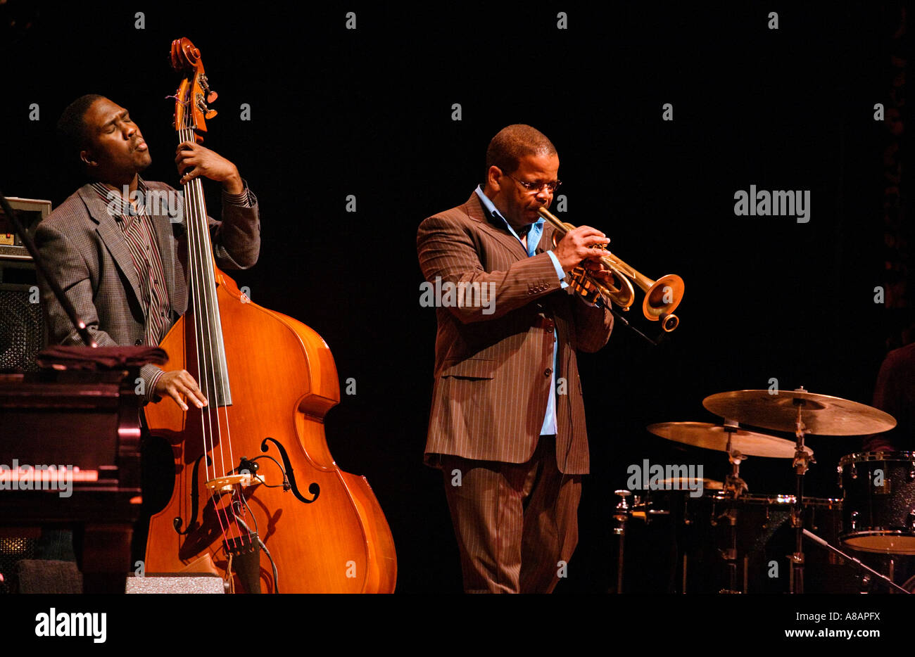 TERENCE BLANCHARD on TRUMPET preforms with DERRICK HODGE at the NEW GENERATION JAZZ FESTIVAL MONTEREY CALIFORNIA Stock Photo