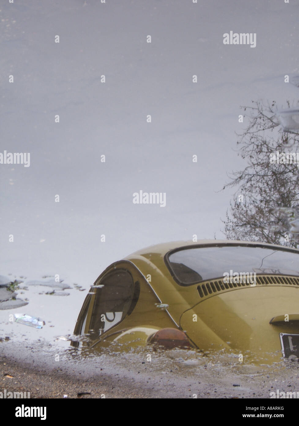 Yellow vw beetle car driving hi-res stock photography and images - Alamy