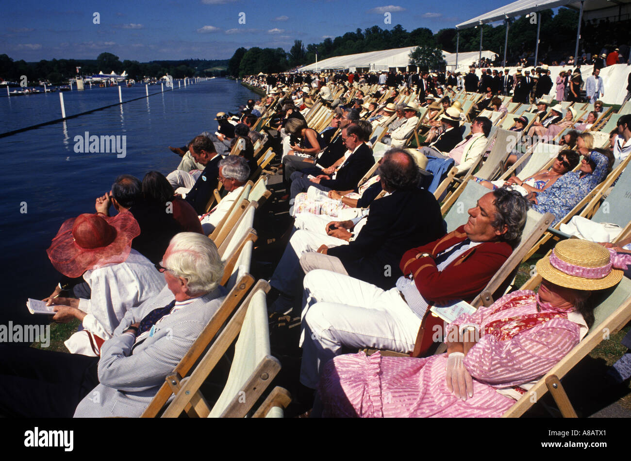 Members Enclosure people sleeping Henley Royal Rowing Regatta. Henley on Thames  Berkshire England. 1980s 1985 HOMER SYKES Stock Photo