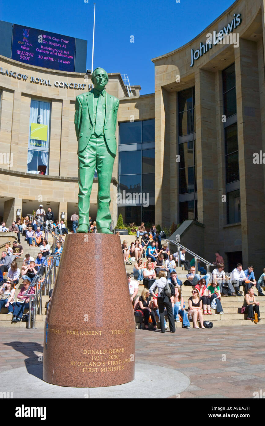 BUCHANAN STREET GLASGOW WITH JOHN LEWIS AND ROYAL CONCERT HALL Stock