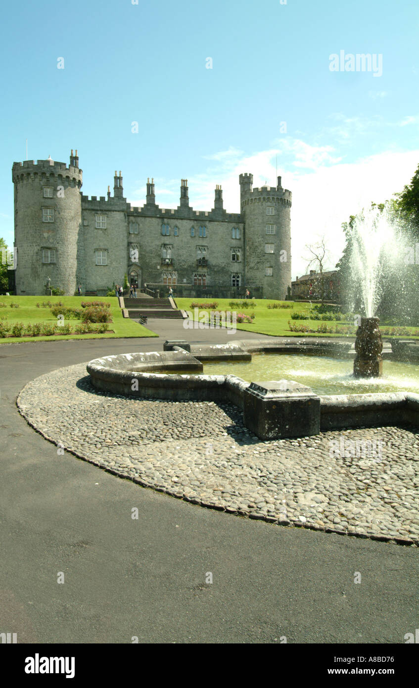 Ireland kilkenny castle hi-res stock photography and images - Alamy