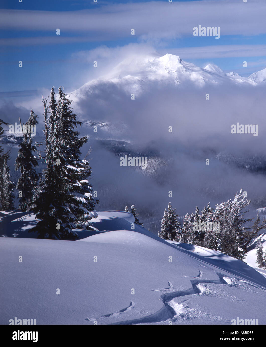 Powder turns hi-res stock photography and images - Alamy