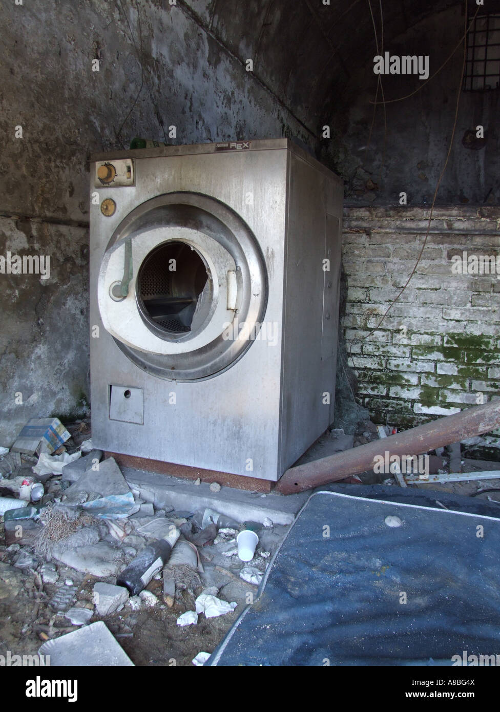 old washing machine in derelict building Stock Photo Alamy